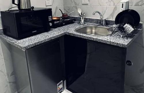 Al Duqqi Apartment | Hi apartment