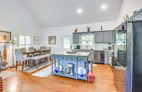 Hiawassee House | Hiawassee Cabin Near Lake Chatuge and AT Trailheads