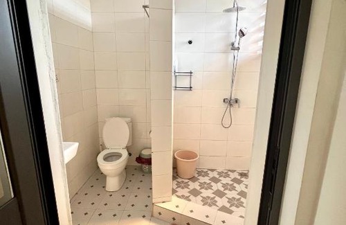 Oyibi House | Hidden Gem In Oyibi New 2 Luxury Bedroom Apartment