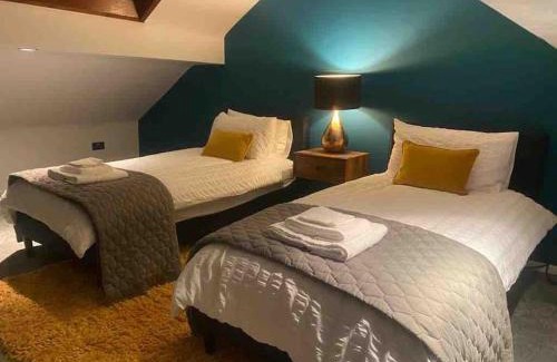 South Shore Apartment | Hidden Gem w/parking Short walk to Pleasure Beach