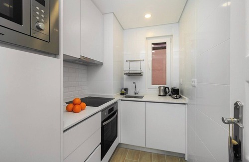 Alto do Pina Apartment | Hideaway Family Apartment | Private Terrace | AC