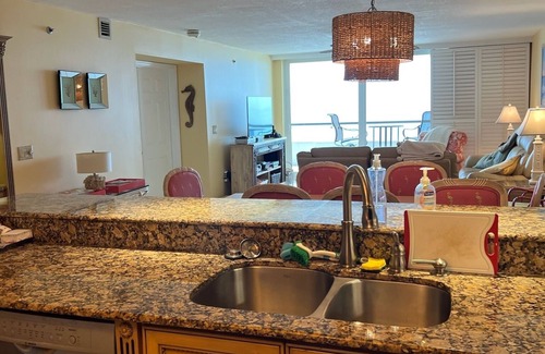 New Smyrna Beach Condo | High end complex in New Smyrna! Family friendly, directly on non-driving beach