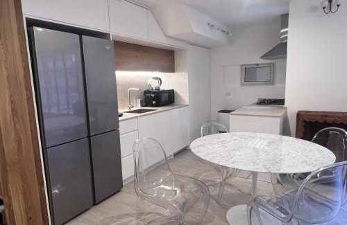 Kerem HaTeimanim Apartment | High End Renovated Duplex near Carmel Market by FeelHome