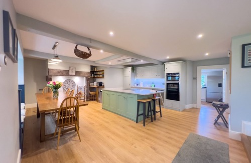 Southwaite Cottage | High House, Southwaite - a cottage that sleeps 10 guests in 5 bedrooms