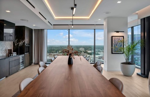 Glenwood South Apartment | High-rise Apt Raleigh Free Parking Sunset View 2