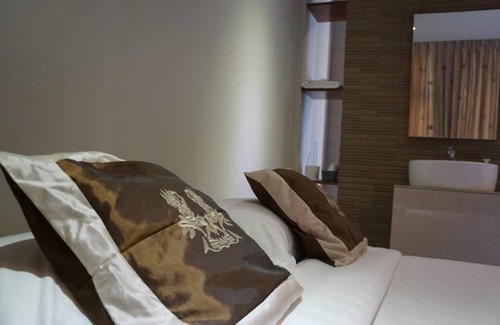 Mayangone Hotel | Highland Lodge Hotel