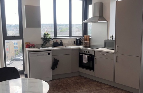 Bradford Apartment | Highpoint 2 bedroom apartment