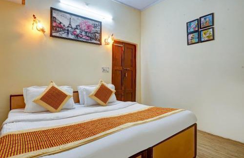 Nainital House | Hill View 2BHK Homestay with Garden - 2 Bedrooms with Living room Kitchen and 2 Washrooms