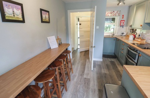 Monmouth Cottage | HILLSIDE COTTAGE, family friendly, with open fire in Monmouth