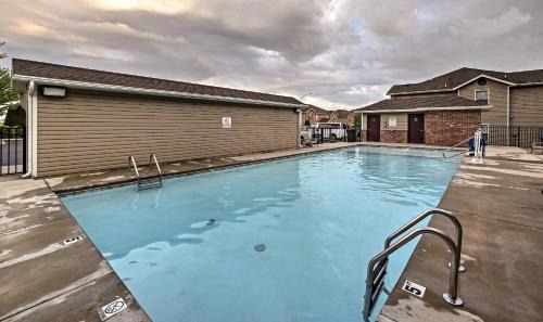 Branson House | Hillside Cottage in The Vineyards Resort