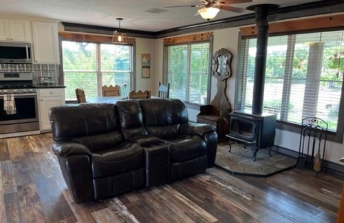 Caldwell House | Hilltop Cottage with Sunset Views at The Farm on a Hill