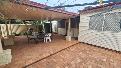 South Tamworth House | Hillvue House