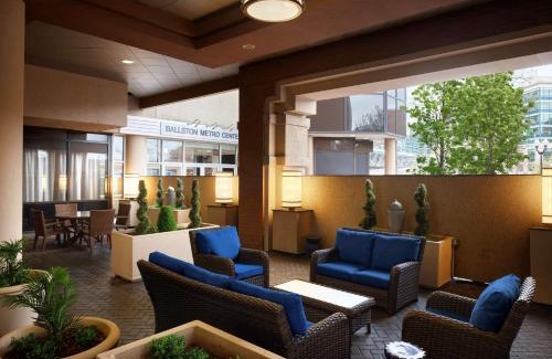 Ballston Hotel | Hilton Arlington