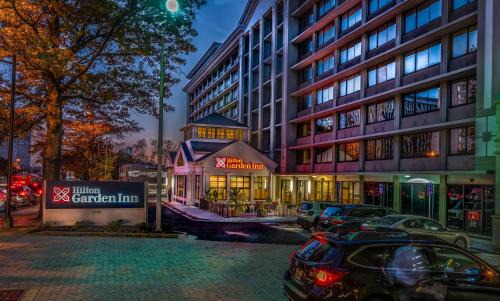 Crystal City Hotel | Hilton Garden Inn Reagan National Airport