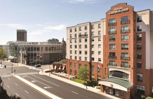 Central Business District Hotel | Hilton Garden Inn Worcester