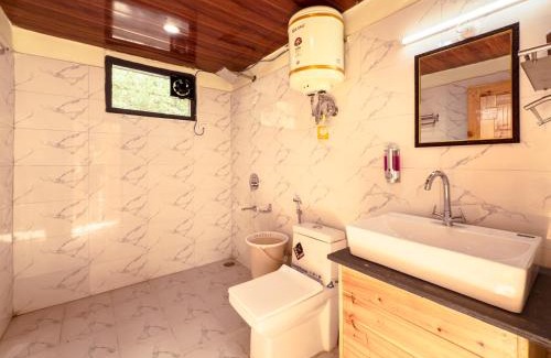 Banjar House | Himalayan Outskirt Cottages & Tree house