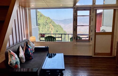 Mussoorie Bed & Breakfast | Himalayan view