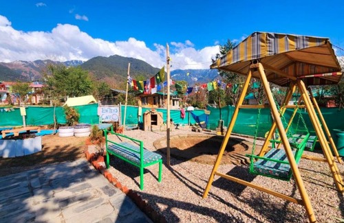 Gunehr Apartment | Hipostel Bir Dormitory Room