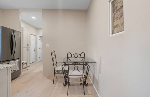 Armory Park Apartment | Historic Armory Park - Downtown