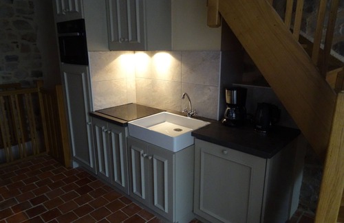 Domfront en Poiraie House | Historic Gite In The Heart Of Medieval Domfront