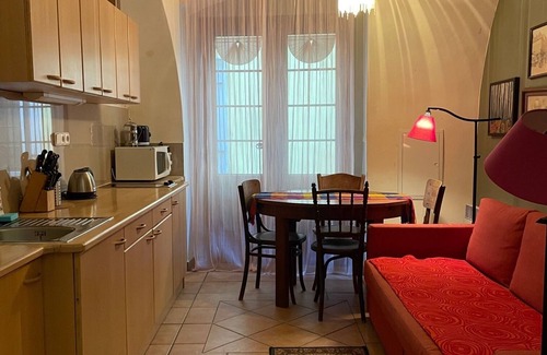Mala Strana Apartment | Historic Ground Floor Apartment for 2 in Medieval Centre of Prague