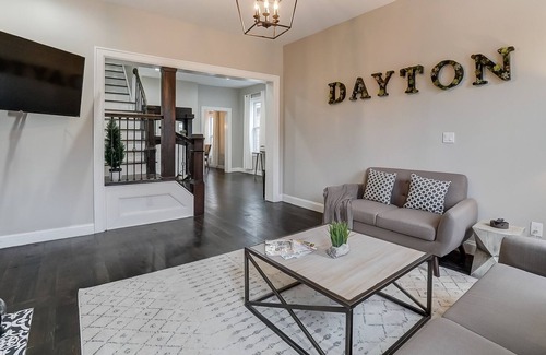 South Park House | Historic Haven-DT Dayton, UD&Oregon-5min radius