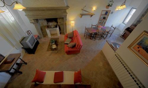 Montefiascone House | Historic house