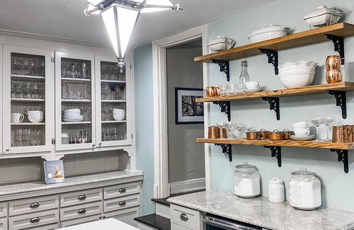 Central Gardens House | Historic Midtown Chateau + Guest House - Minutes from Everything