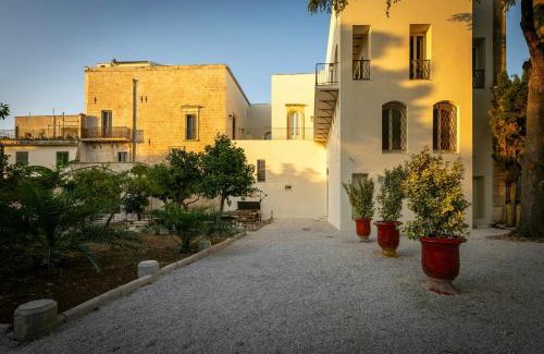 Cannole Apartment | Historic Palace Apartment Near Otranto Coastline