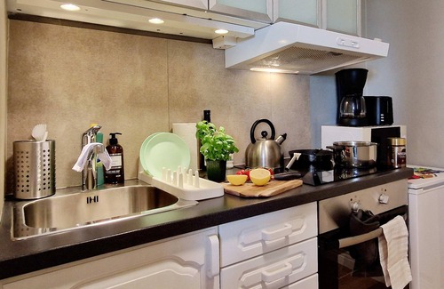 Engen Condo | Historic retreat in the middle of town