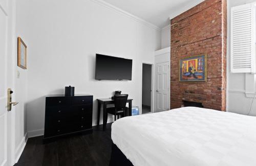 Faubourg Lafayette Hotel | Historic Streetcar Inn