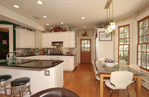 Ridgewood House | Historic Suburban Living, Convenient to Town and NYC