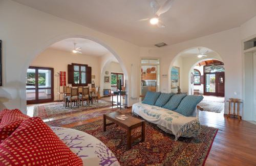 Orti Su Loi Villa | Historic Villa Giardini, Pool and Private Park