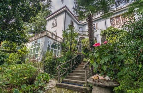 Dizzasco Villa | Historical Villa GINA with Magic Lake View