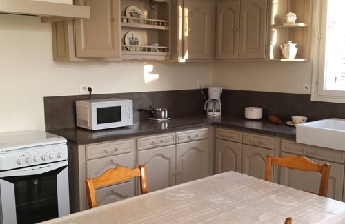 Jagée Cottage | History of . ' cottage with three bedrooms