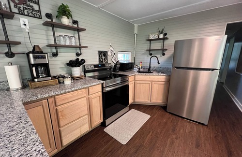 Summerton House | Hobbs Haven at Lake Marion
