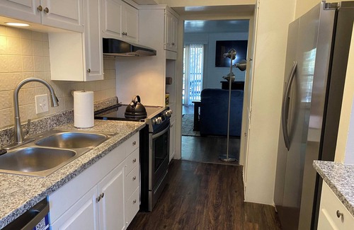 Lubbock Apartment | Hoff Gardens 40 - 3BR 2BA - Downtown Lubbock