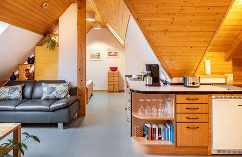 Feldberg Apartment | Holiday Apartment '2' with Shared Garden and Wi-Fi