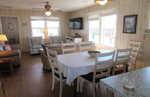 Holden Beach House | Holden Beach House/Short 5 minute walk to Beach/Perfect Family Vacation Home
