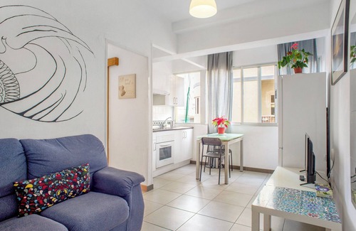 Las Palmas de Gran Canaria Apartment | Holiday Home "Las Canteras 128 Piso 1" close to the Beach with Terrace & Wi-Fi