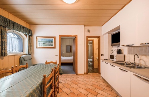 Campitello di Fassa Apartment | Holiday Apartment “Appartamento Neif de Sellaronda” with WiFi