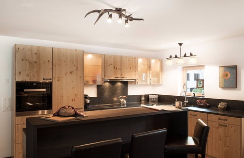 Klosters Platz Apartment | Holiday Apartment "Belawis" with Balcony & Wi-Fi