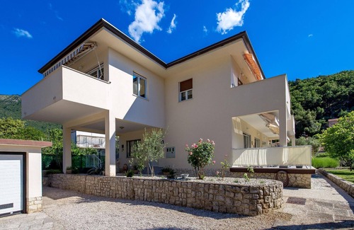 Obrs Apartment | Holiday apartment Mošćenička Draga for 3 - 5 persons with 2 bedrooms - Row house