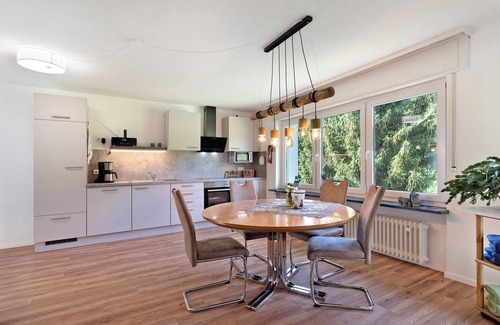 Hundsbach Apartment | Holiday Apartment at the Waterfall with Mountain View, Shared Garden and Wi-Fi