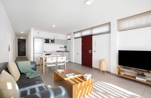 El Medano Apartment | Holiday Apartment 'Casa Médano 16 By Médano Rentals' with Sea View, Terrace and Wi-Fi