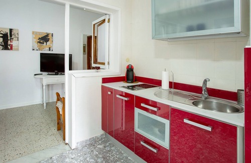 Aguimes Apartment | Holiday Apartment 'Casa Lolina1' with Shared Garden and Wi-Fi