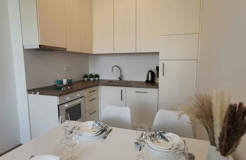 Siofok Apartment | Holiday apartment directly on the water with free beach