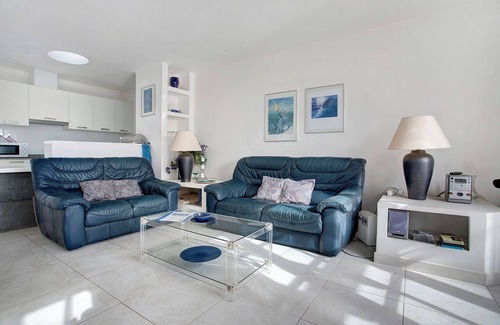 Playa Blanca Apartment | Holiday Apartment Puerto Chico C by Beach with Shared Pool & Wi-Fi