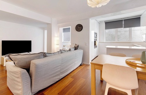 Estoril Apartment | Holiday Apartment "Estoril By The Sea" with Wi-Fi
