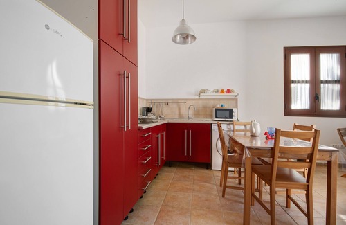 Tuineje Apartment | Holiday Apartment "Finca Juan Gopar Apartamento Rural" with Mountain View, Terrace & Wi-Fi